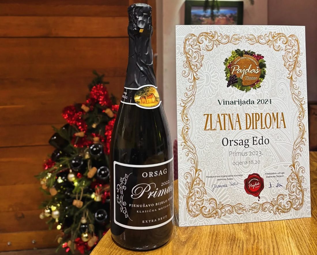 Primus sparkling wine bottle with its Vinarijada 2024 gold diploma